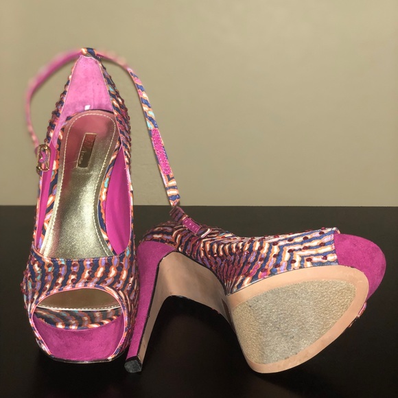 Shoes - Picture 3 of 3